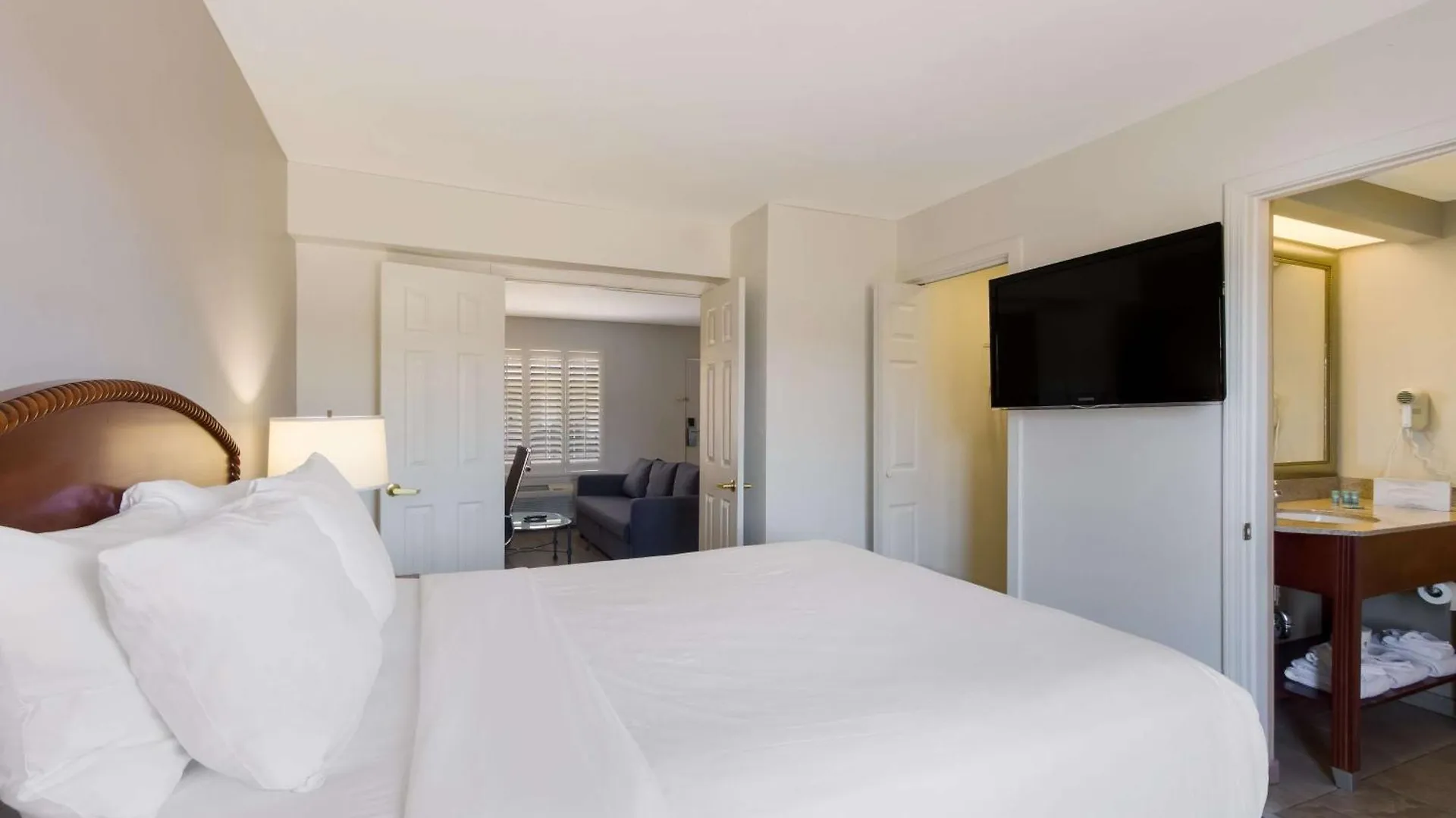 Surestay Plus Hotel By Best Western Tempe University