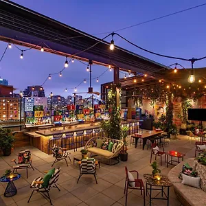 Moxy Nyc East Village Hotel New York